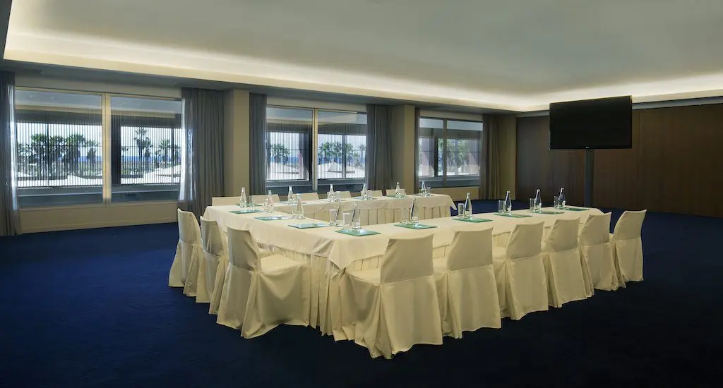 Meeting Rooms image 11