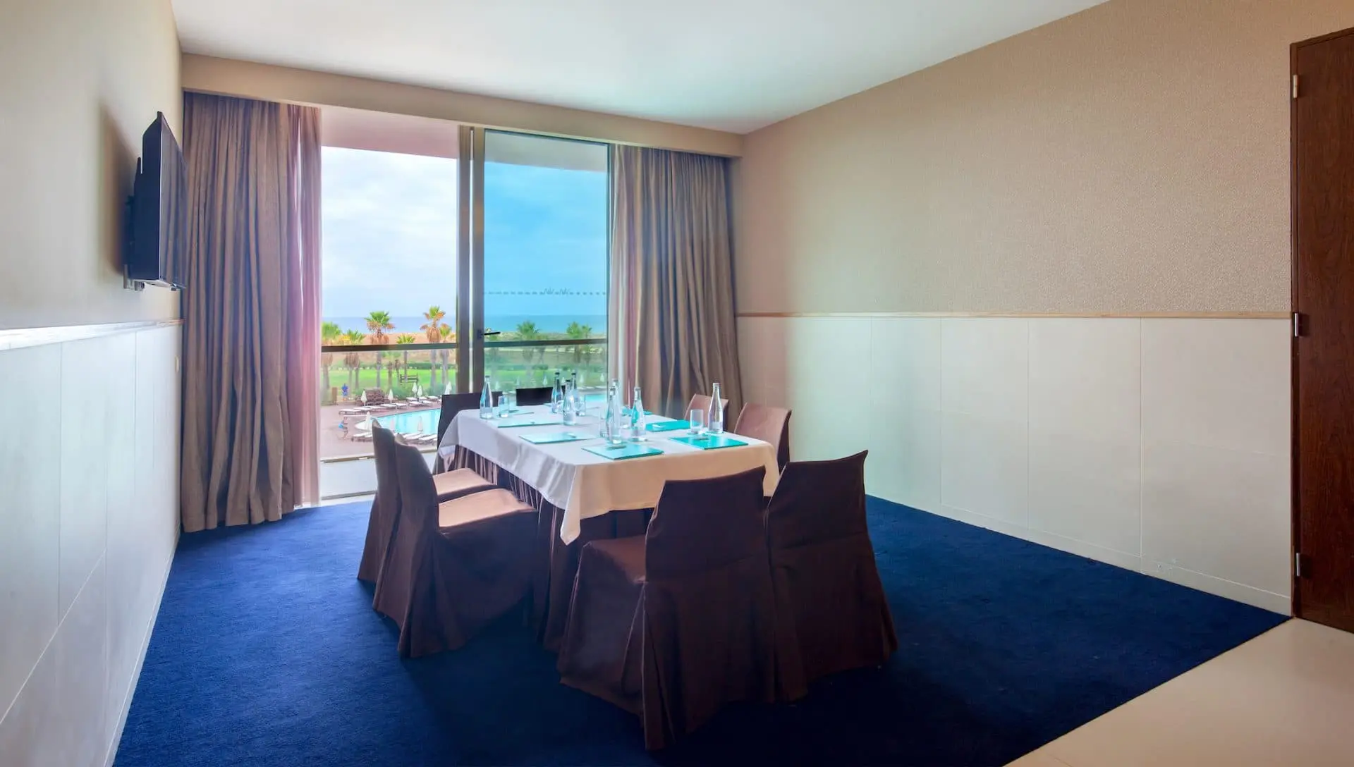 Meeting Rooms image 14