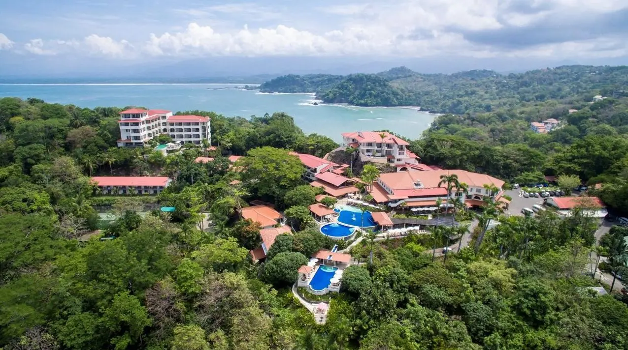 Parador Nature Resort & Spa