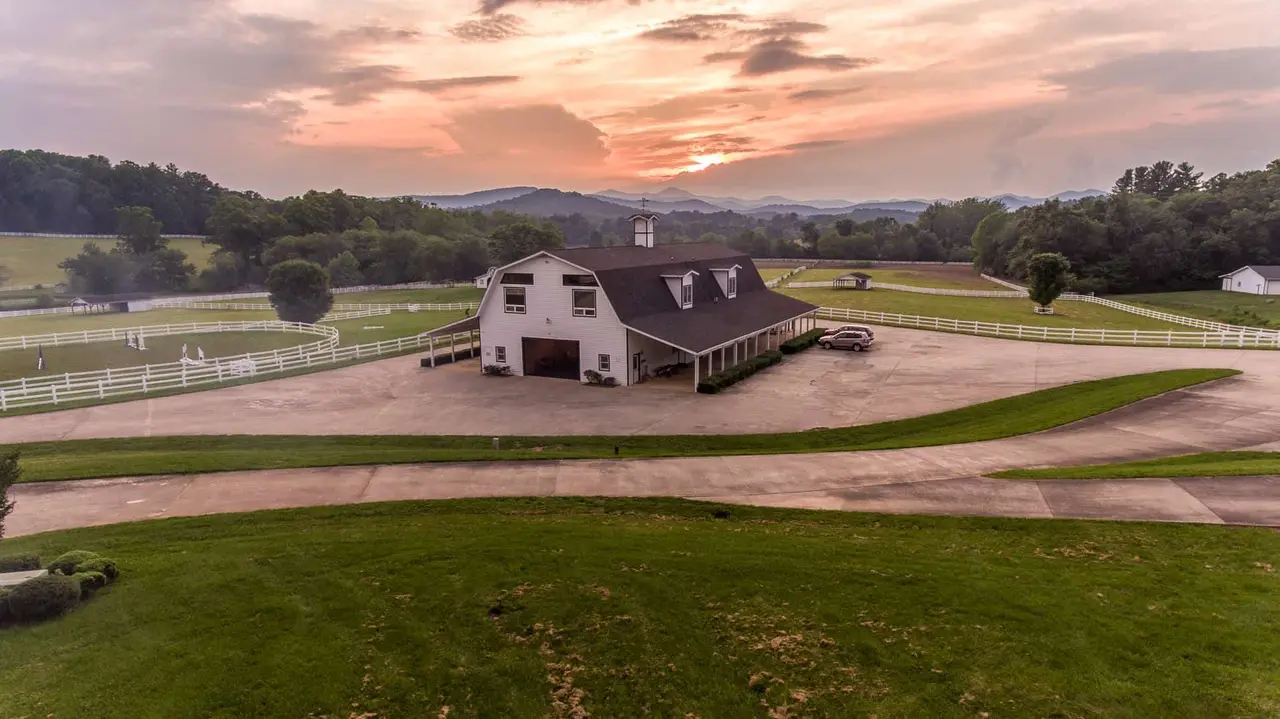 The Horse Shoe Farm