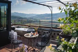 Outdoor Dining Space