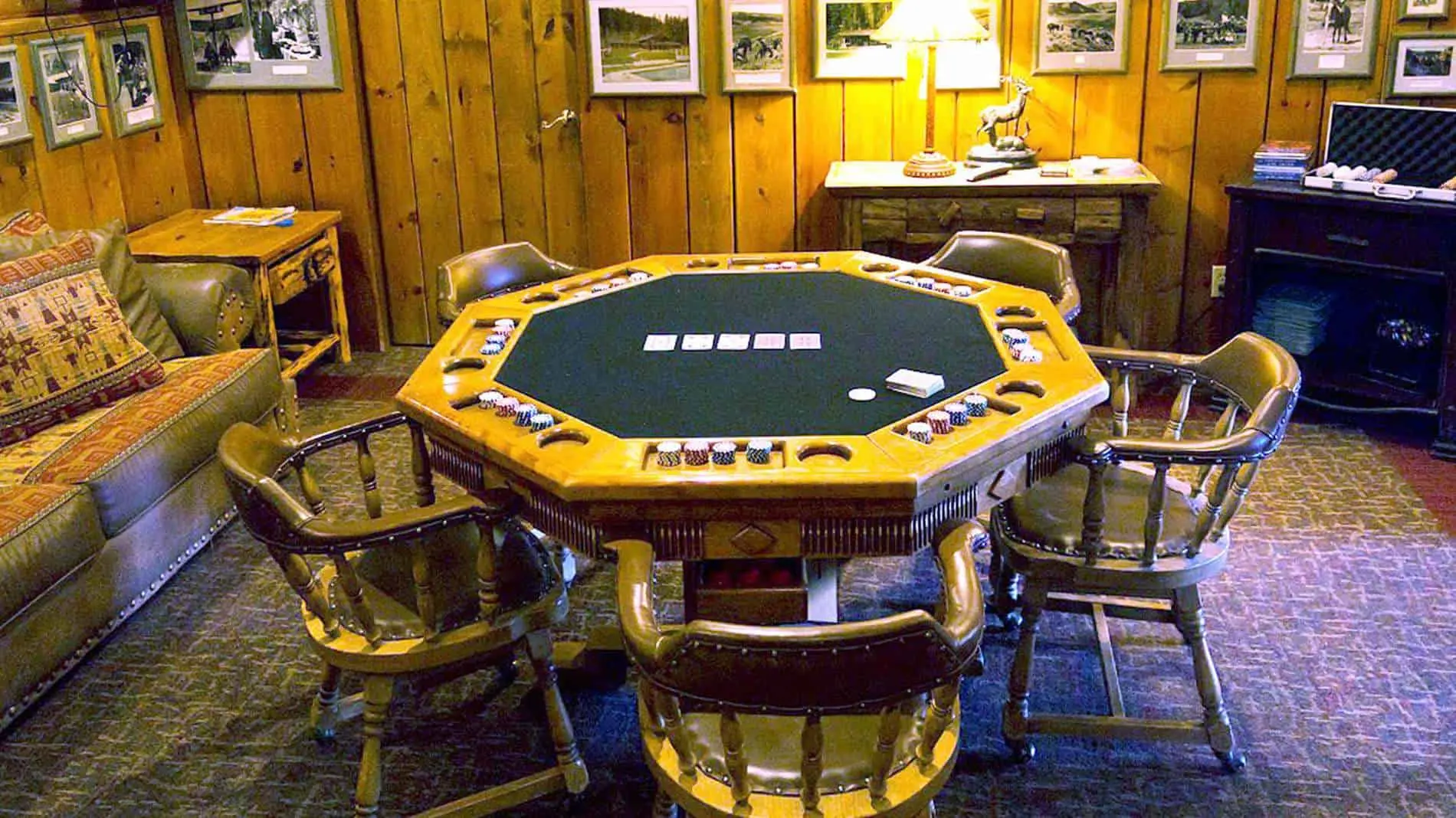 Card Room image 1