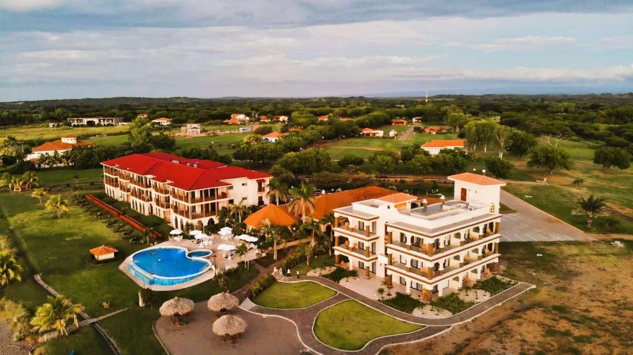Gran Pacifica Beach & Golf Resort