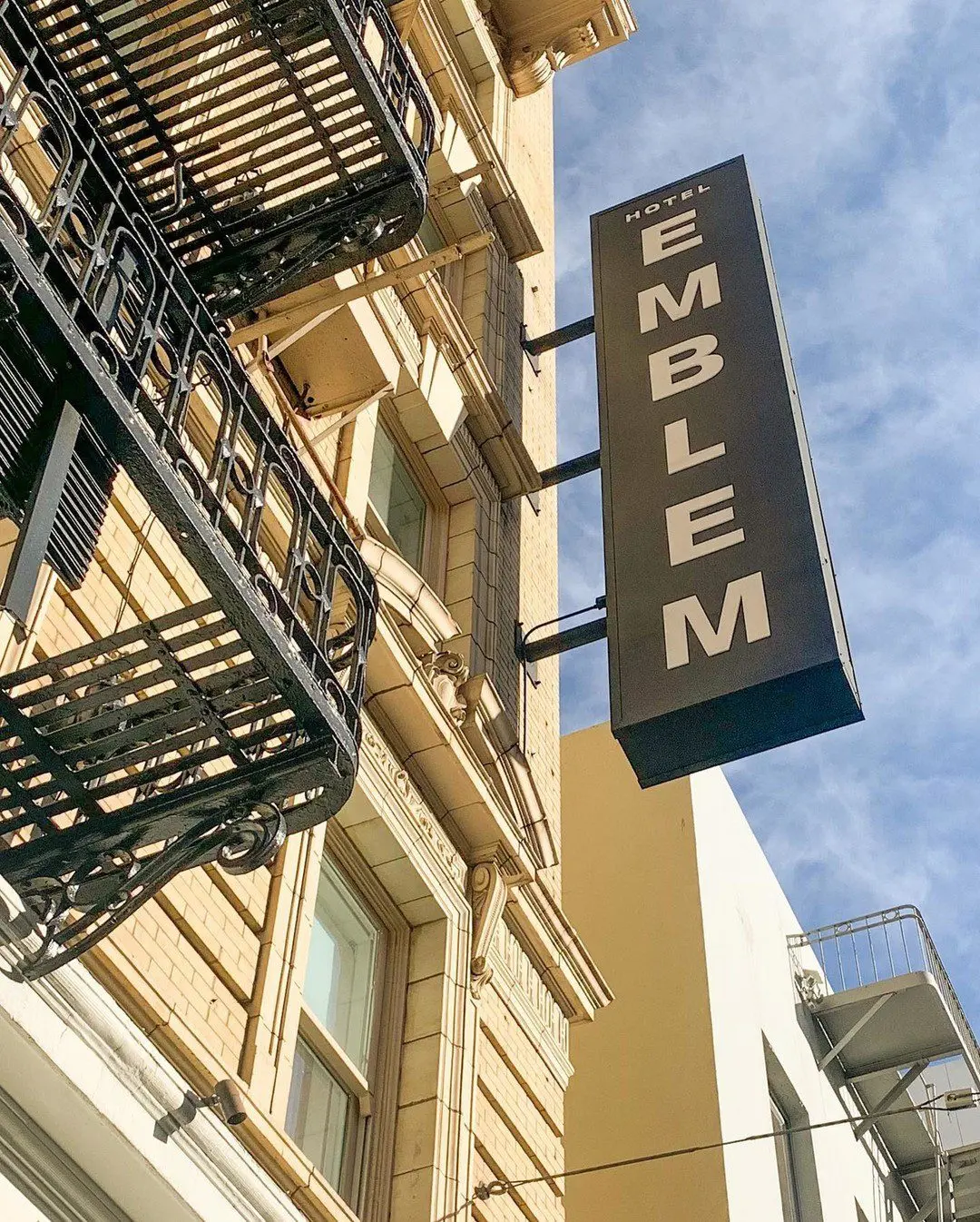 Hotel Emblem