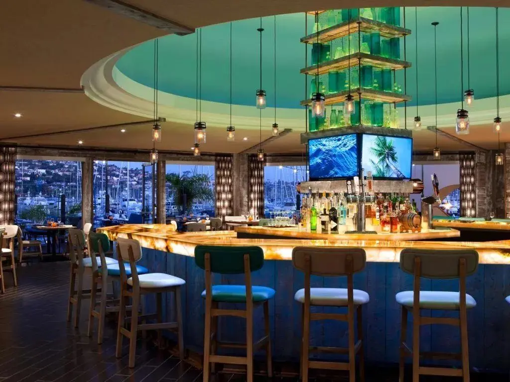 Kona Kai Resort