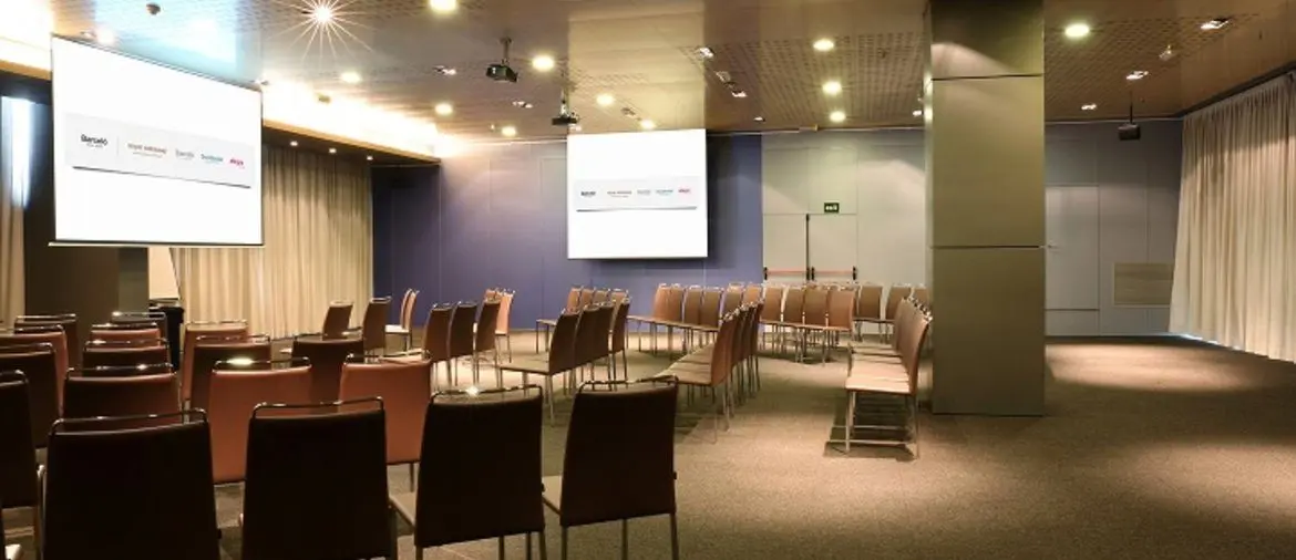 Meeting Rooms image 7