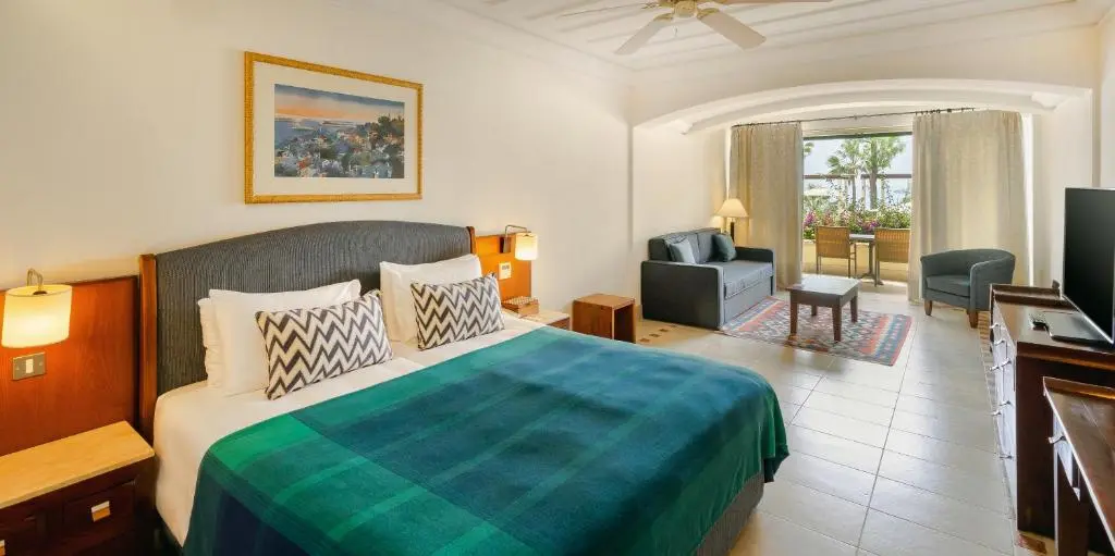 Columbia Beach Resort