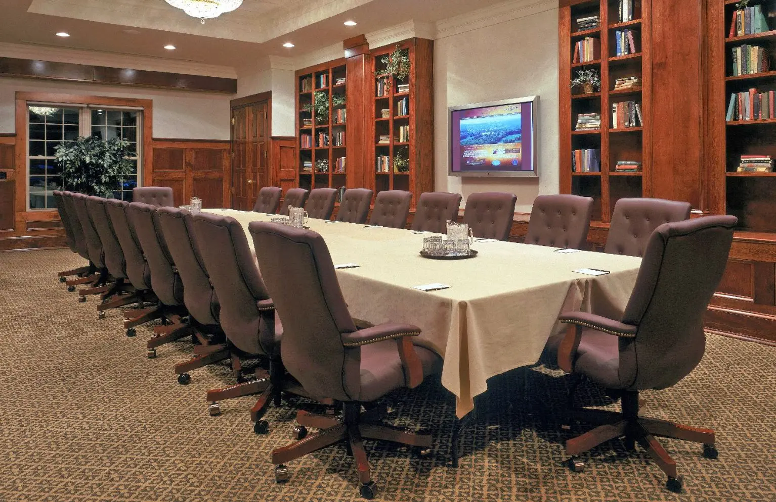 Conference and Meeting Rooms image 1