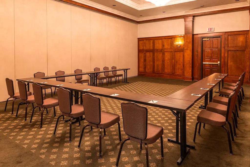 Executive Conference Center image 2