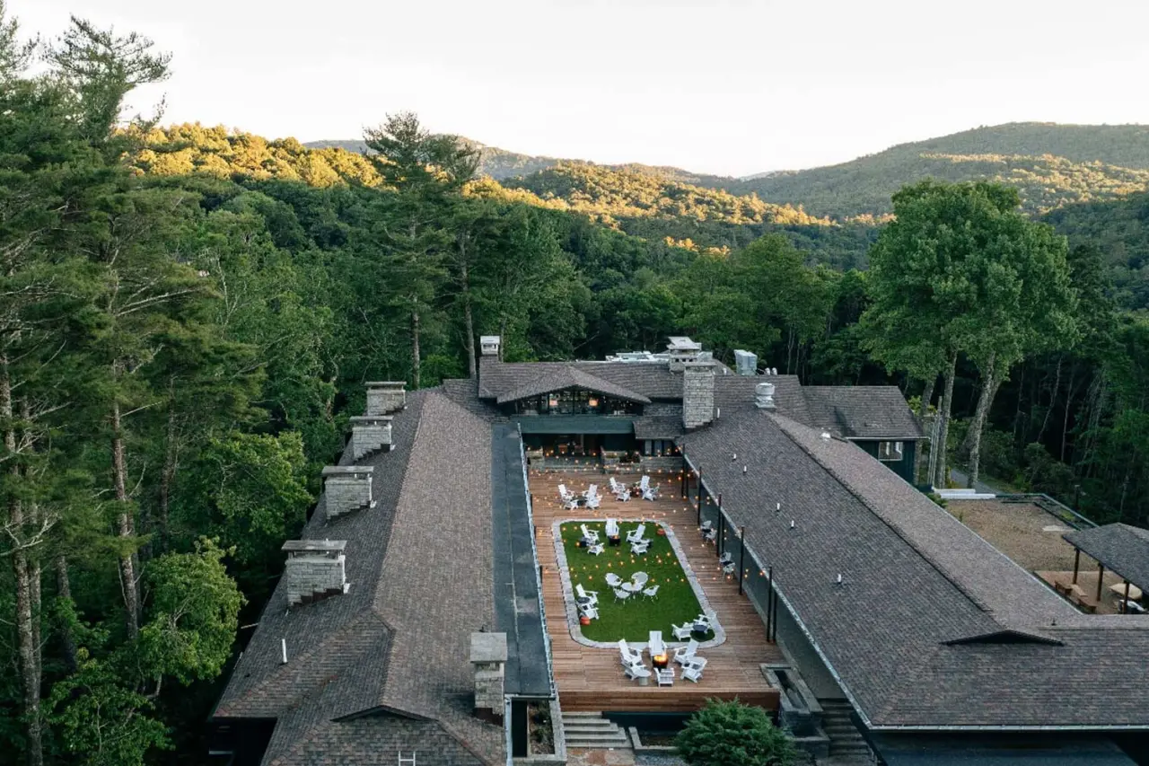 Skyline Lodge
