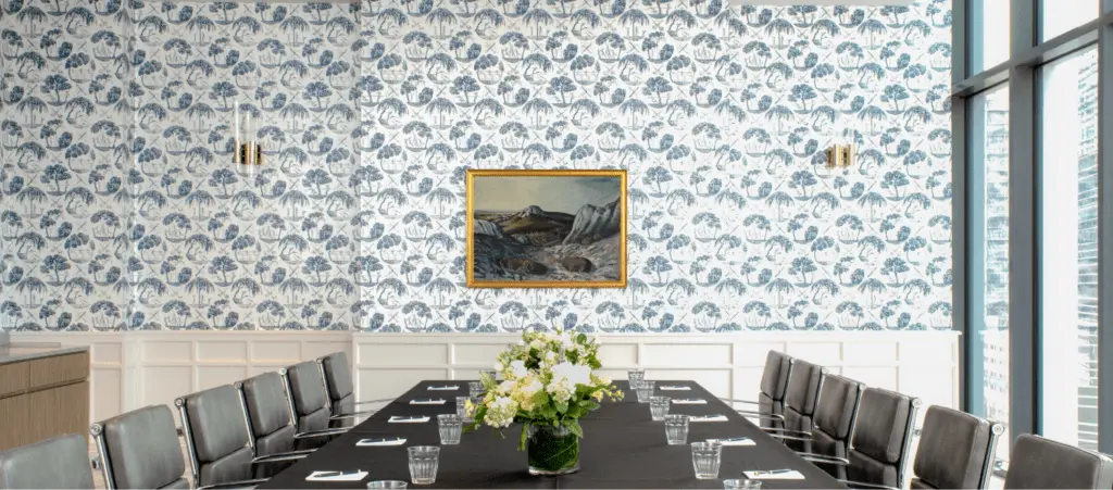 Le Petit Salon image 1