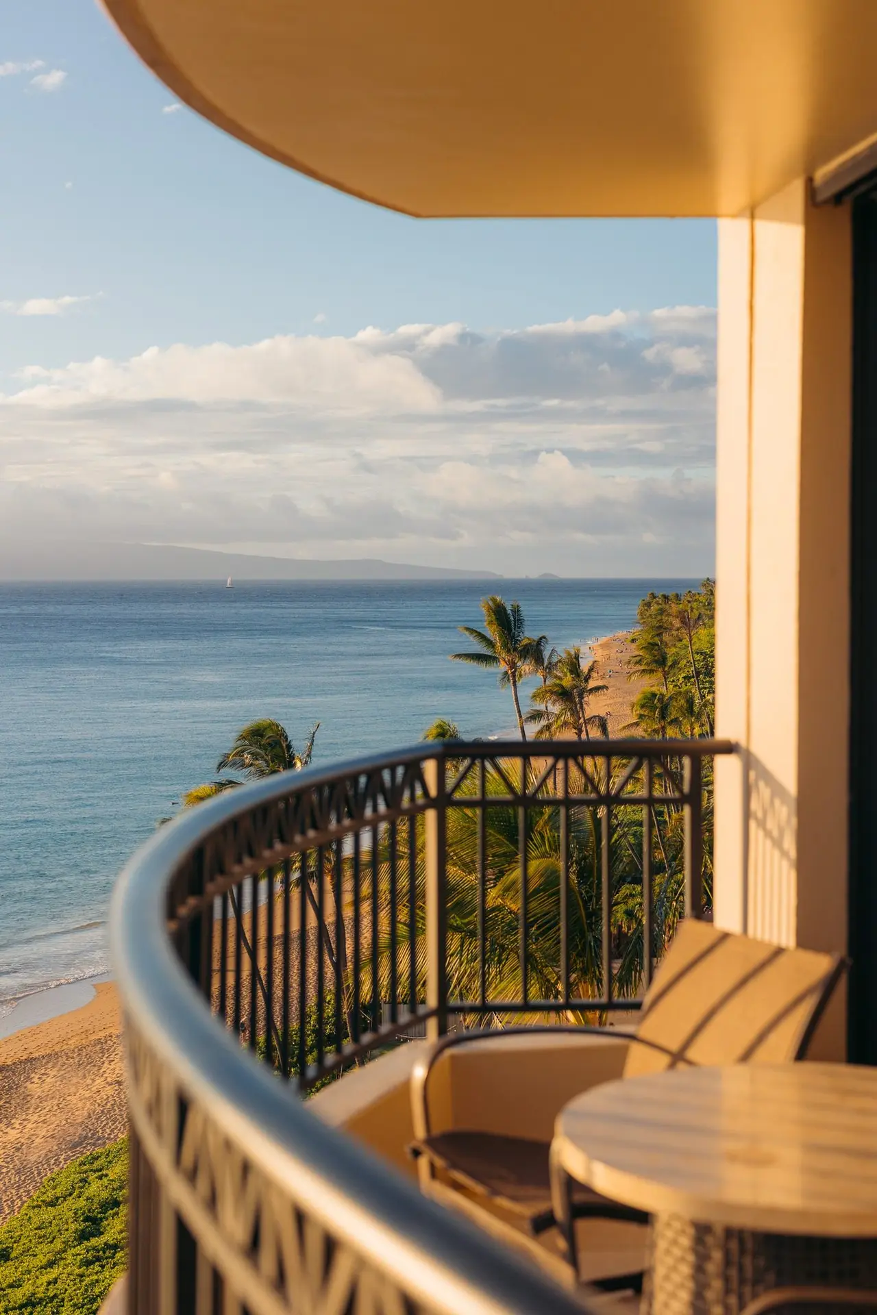 Royal Lahaina Resort & Bungalows