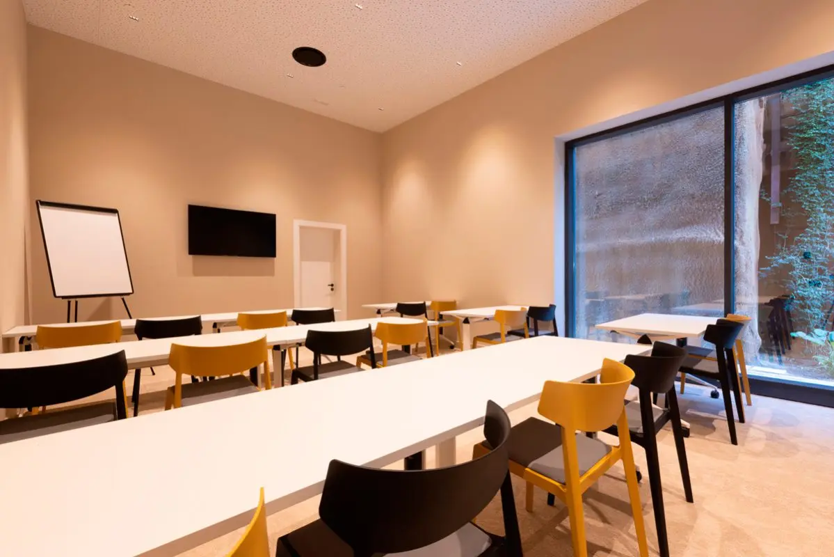 Alex Conference Room image 4