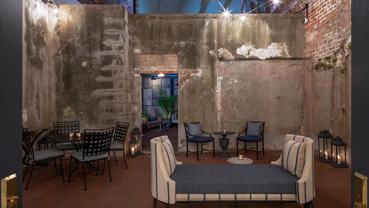 The Holdrook image 1