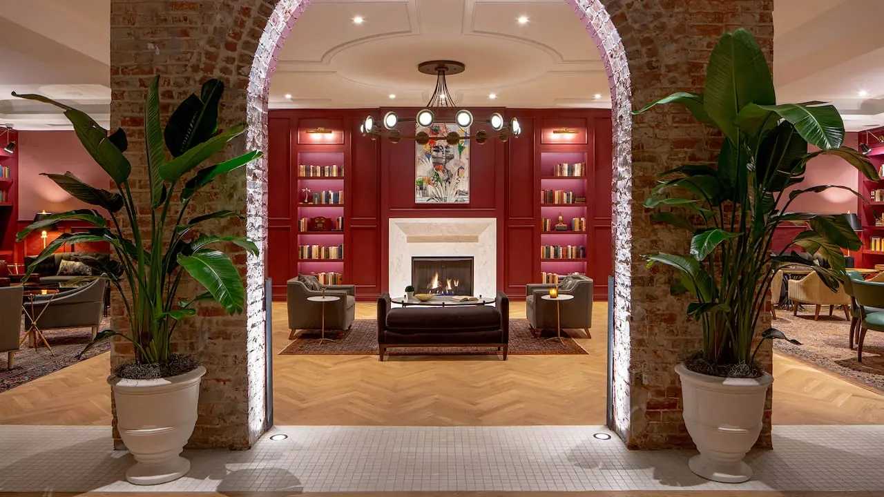 Press Room Lounge image 2