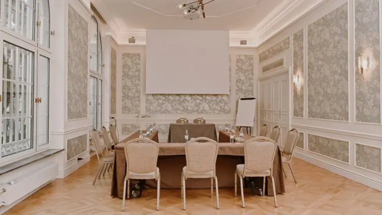 Capital Meeting Room image 2