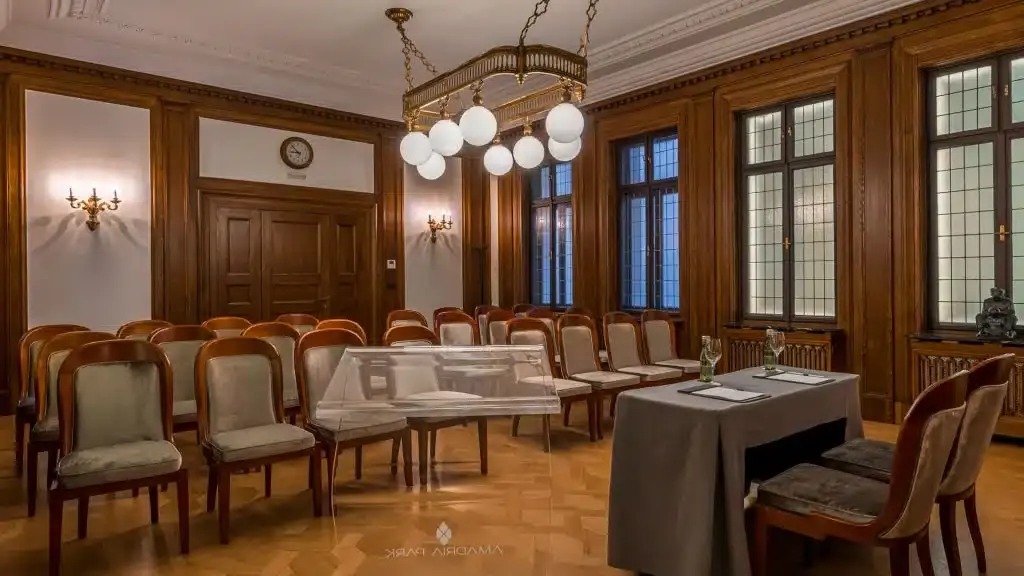 Capital Business Salon image 4