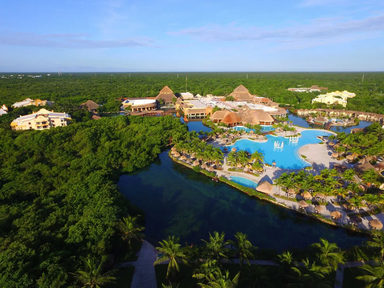 Grand Palladium White Sands