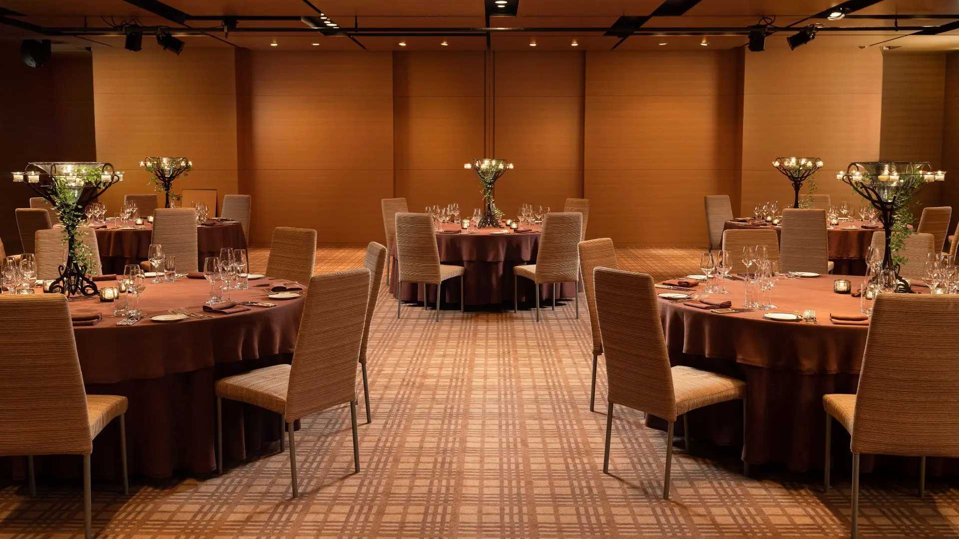 Drawing Room image 3