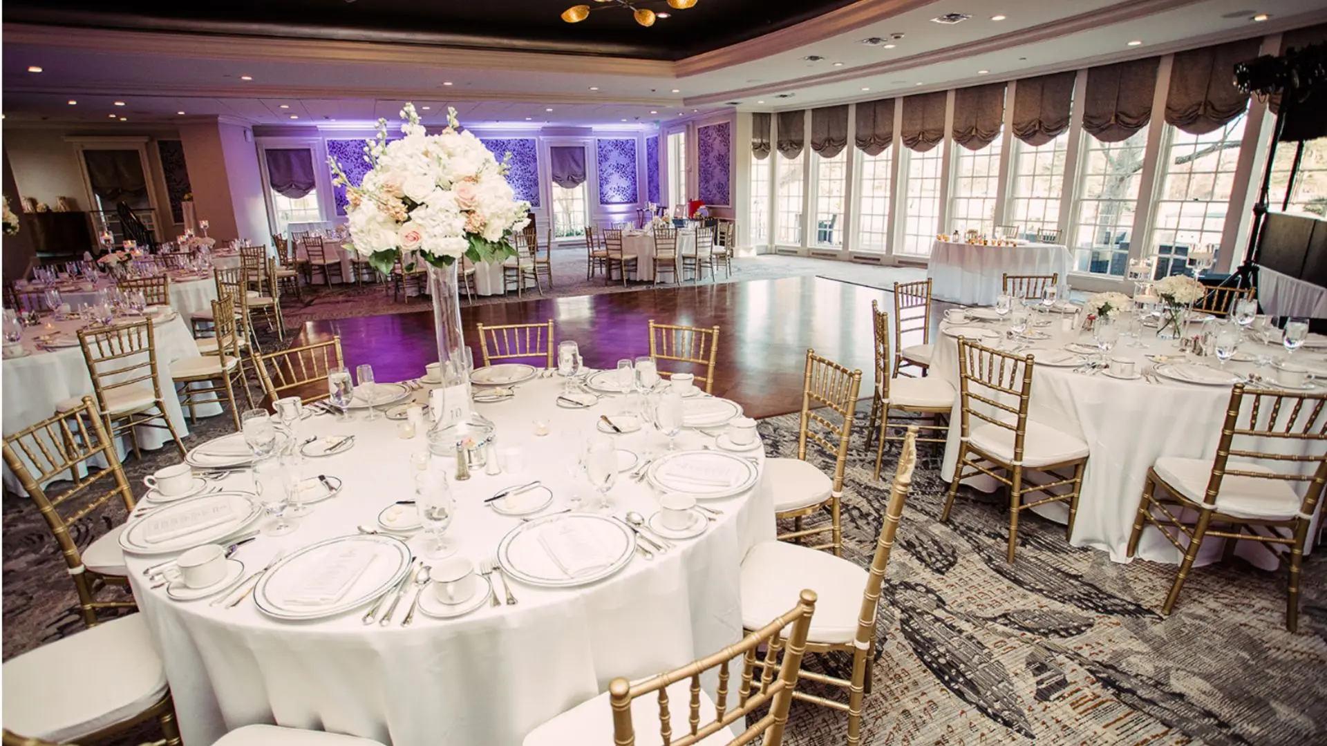 Regency Room image 3