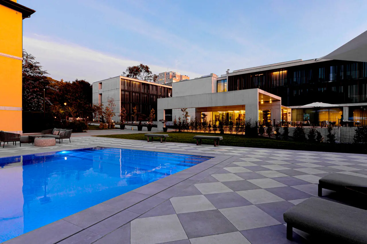 Boeira Garden Hotel Porto Gaia, Curio Collection by Hilton