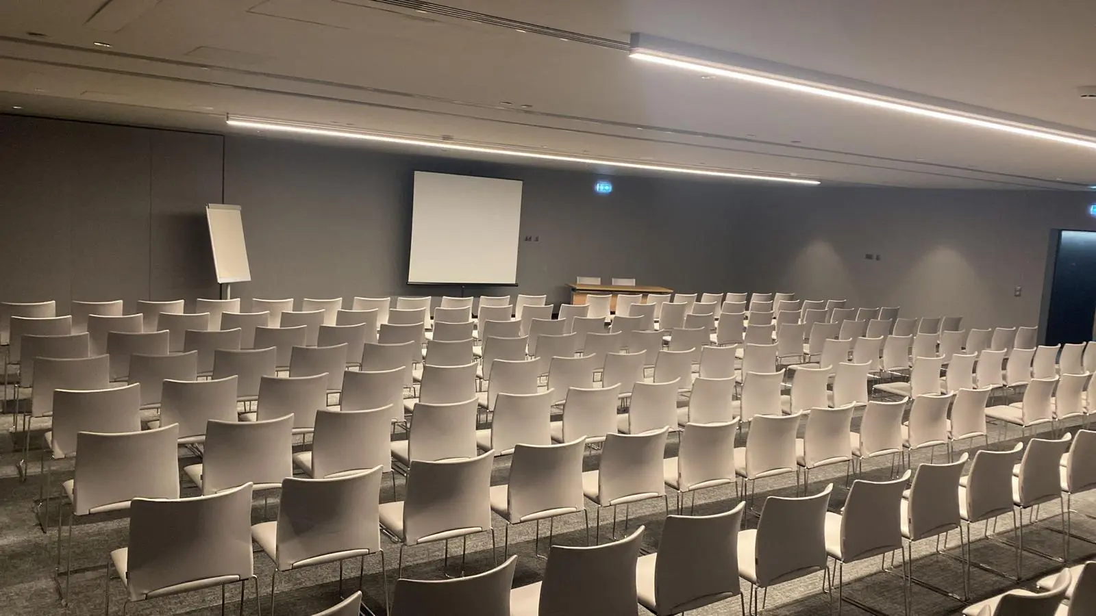 Ballroom A+B image 1