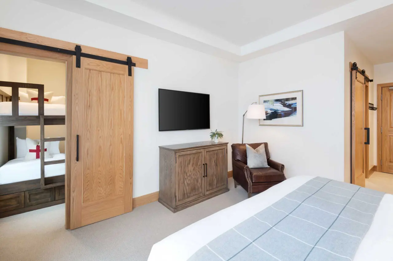 Snowpine Lodge