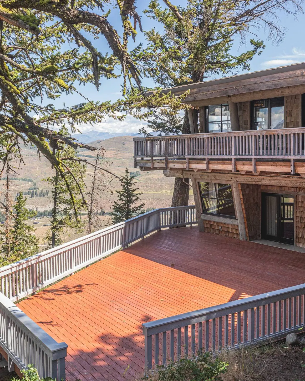 Sun Mountain Lodge