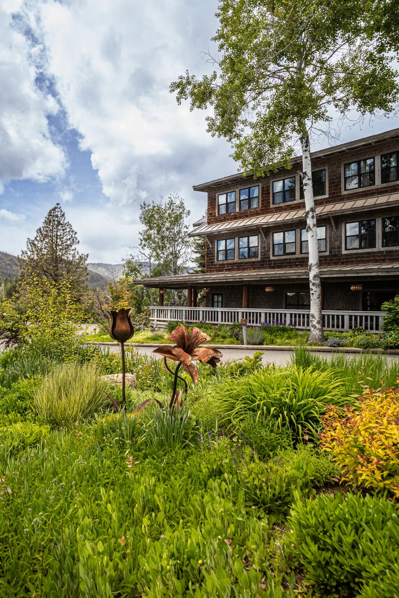Sun Mountain Lodge