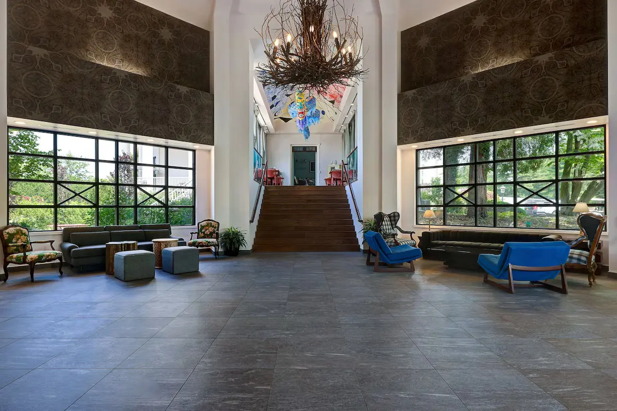 Tarrytown House Estate