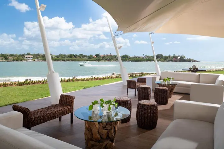 River Center Marina- Outdoor Terrace image 1