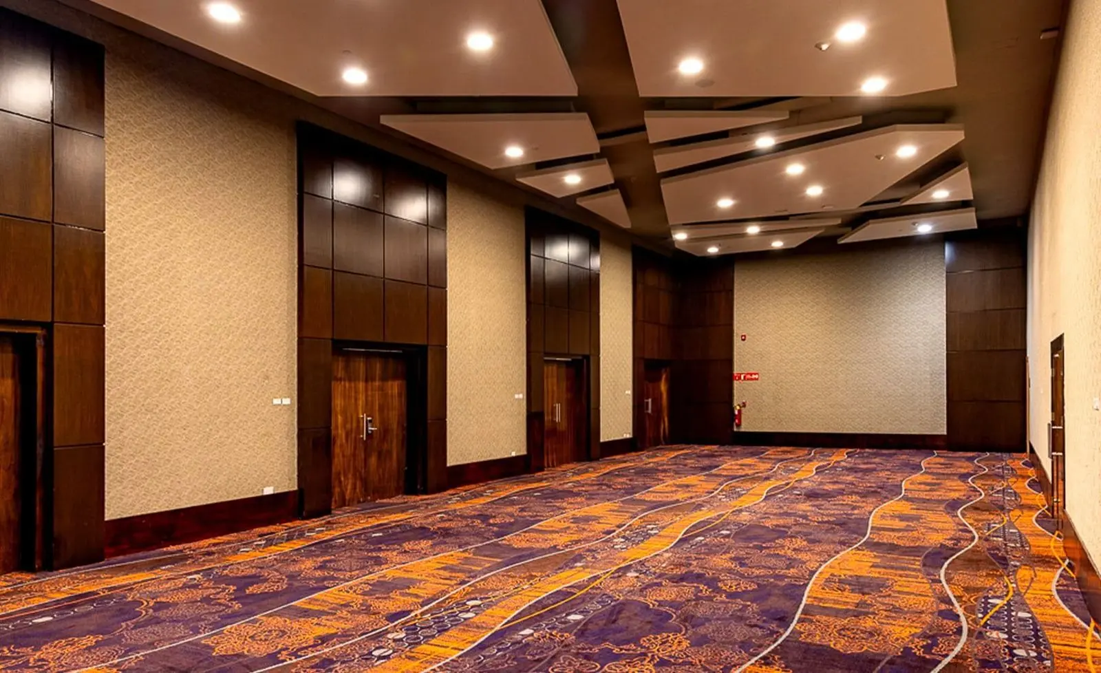 Grand Ballroom Foyer image 1