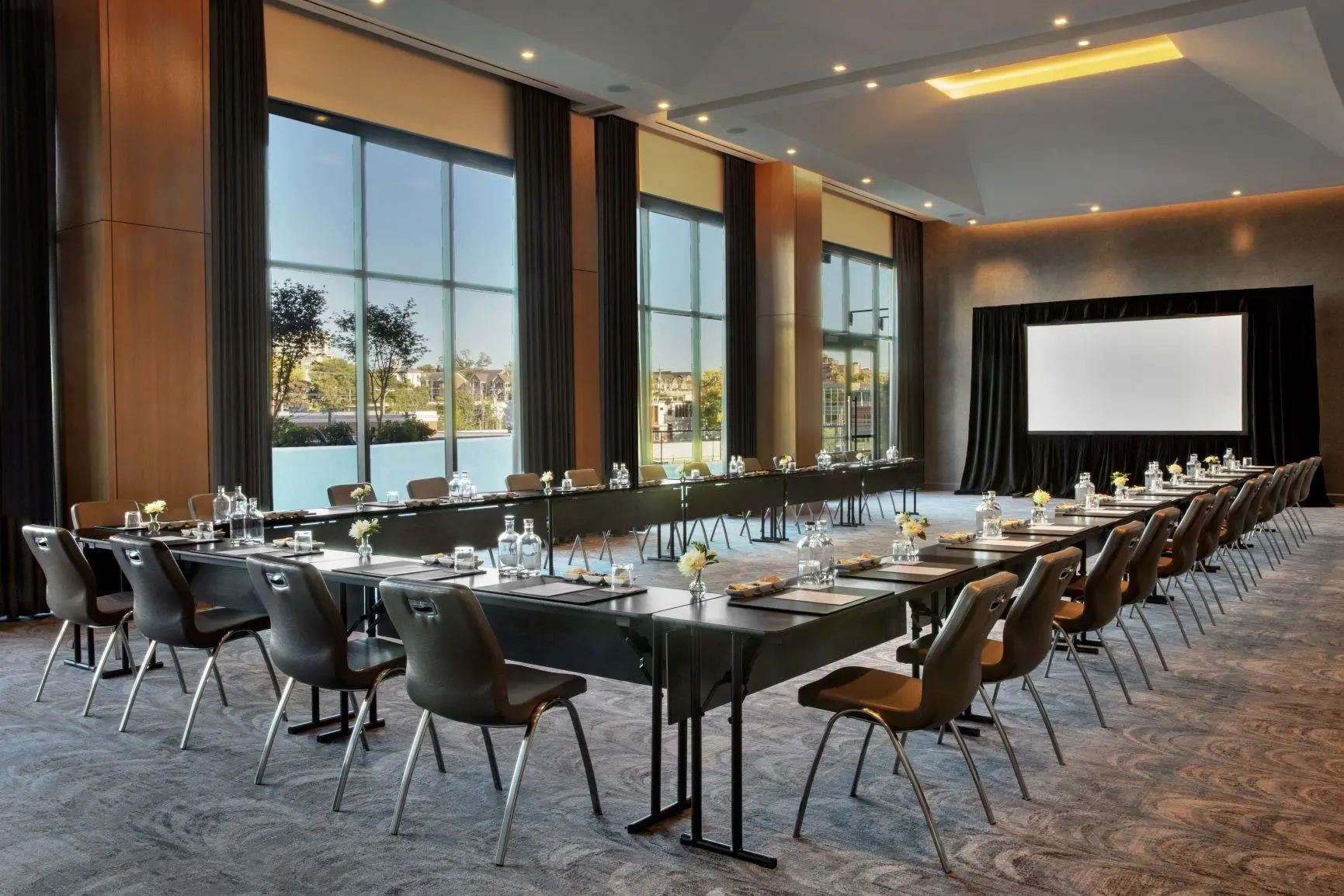 Edmondson Ballroom image 1