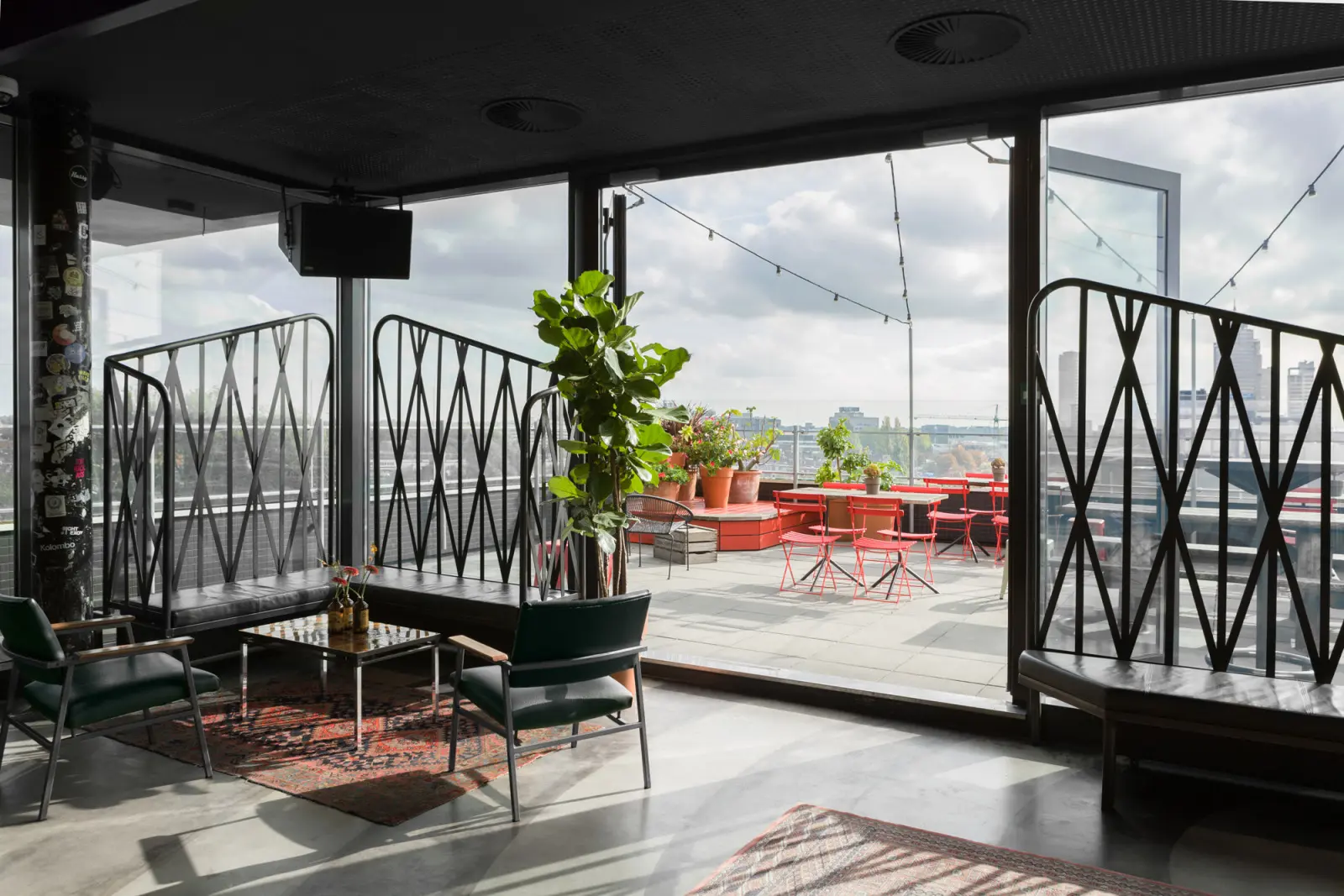 Klein Canvas image 4