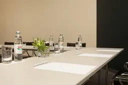 Ladonja Meeting Room