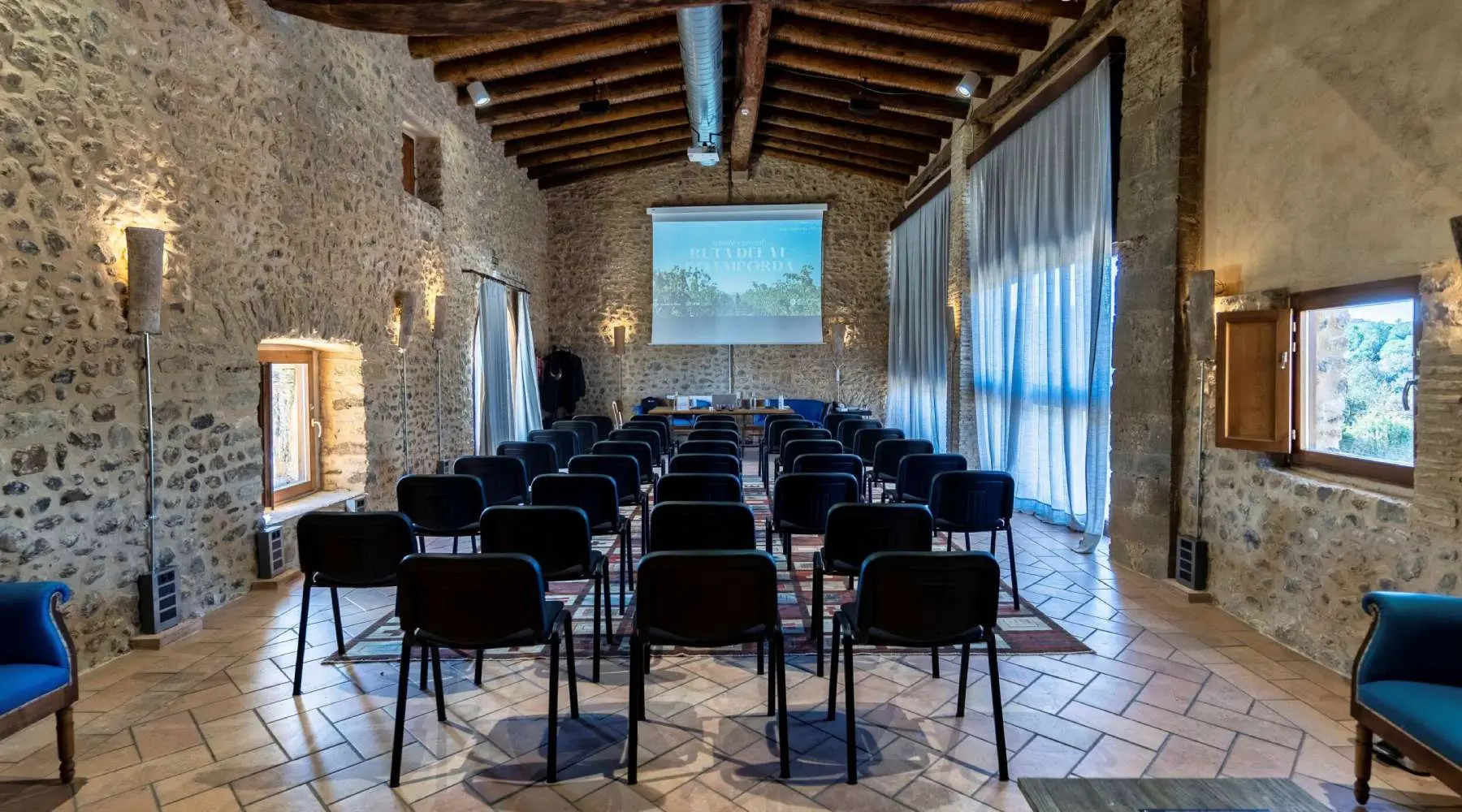 Tramuntana Lounge image 4