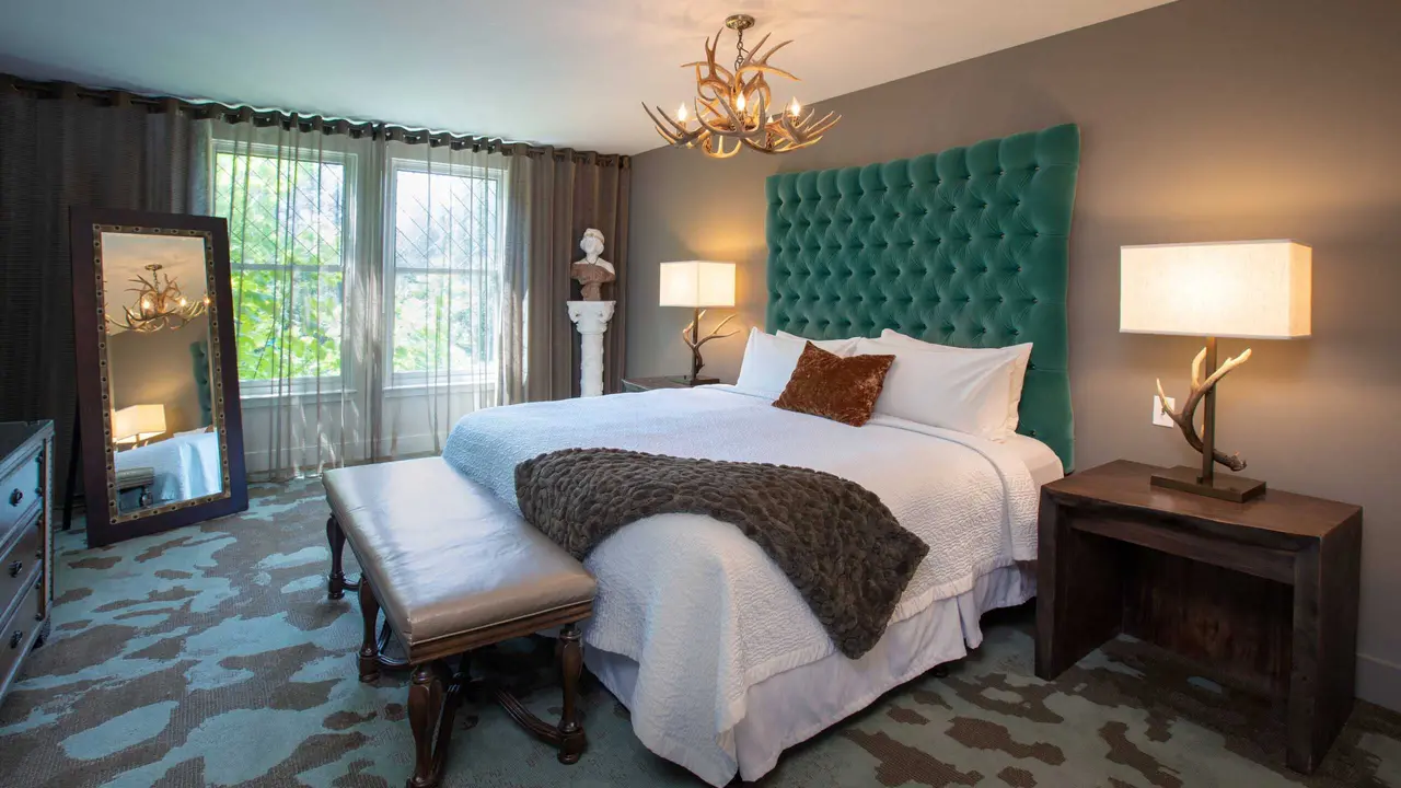 Grand Bohemian Lodge Asheville, Autograph Collection