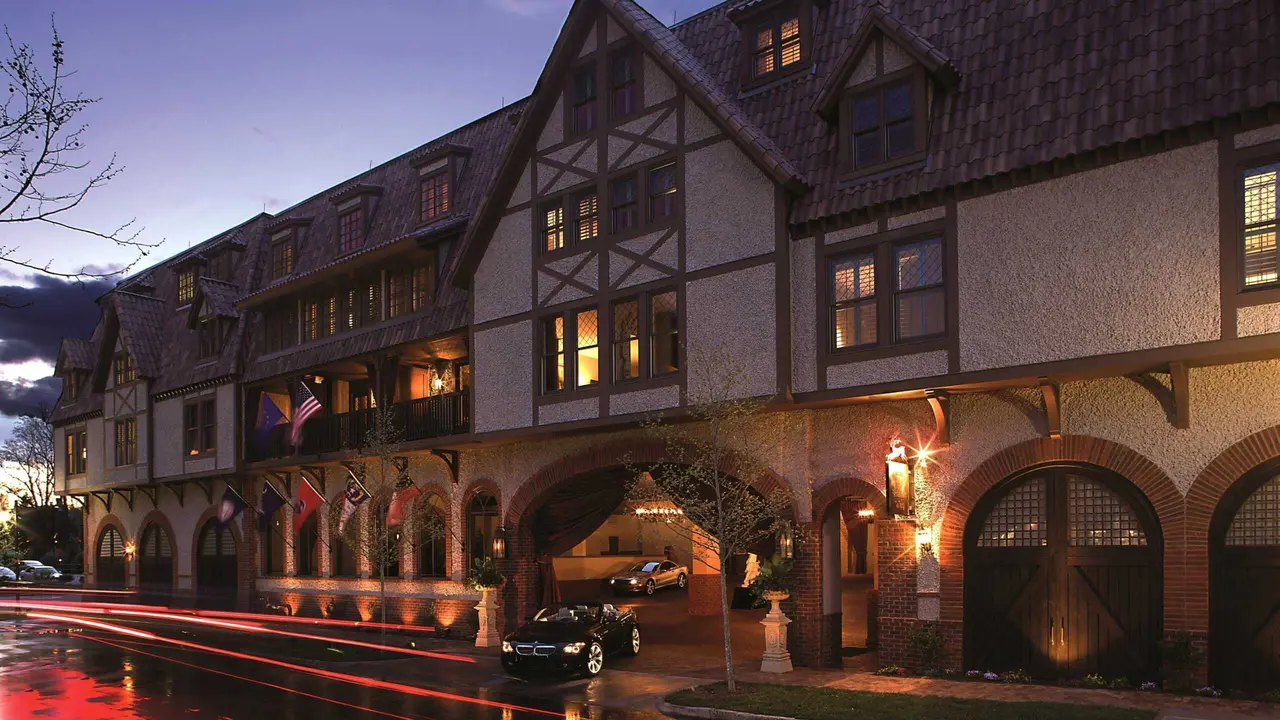 Grand Bohemian Lodge Asheville, Autograph Collection
