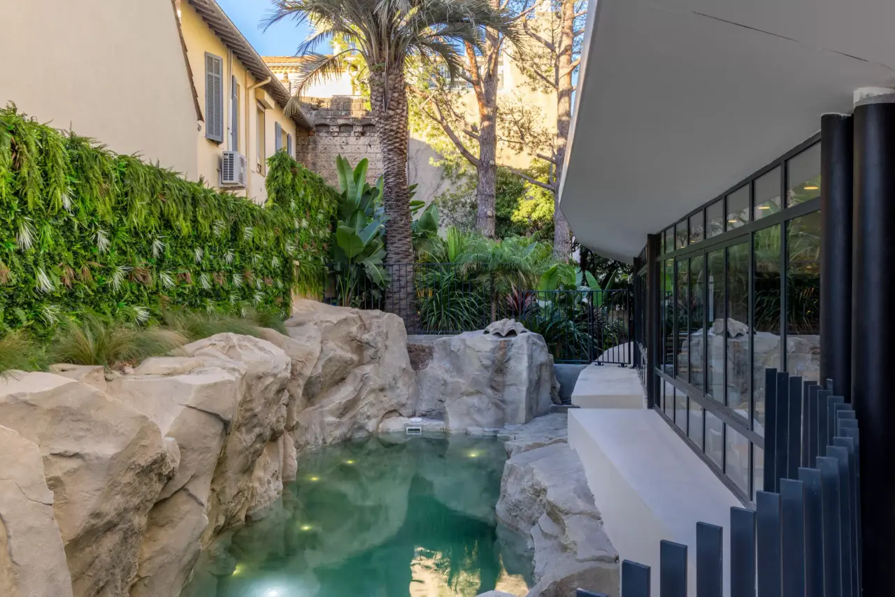 Staybridge Suites Cannes Centre, an IHG Hotel