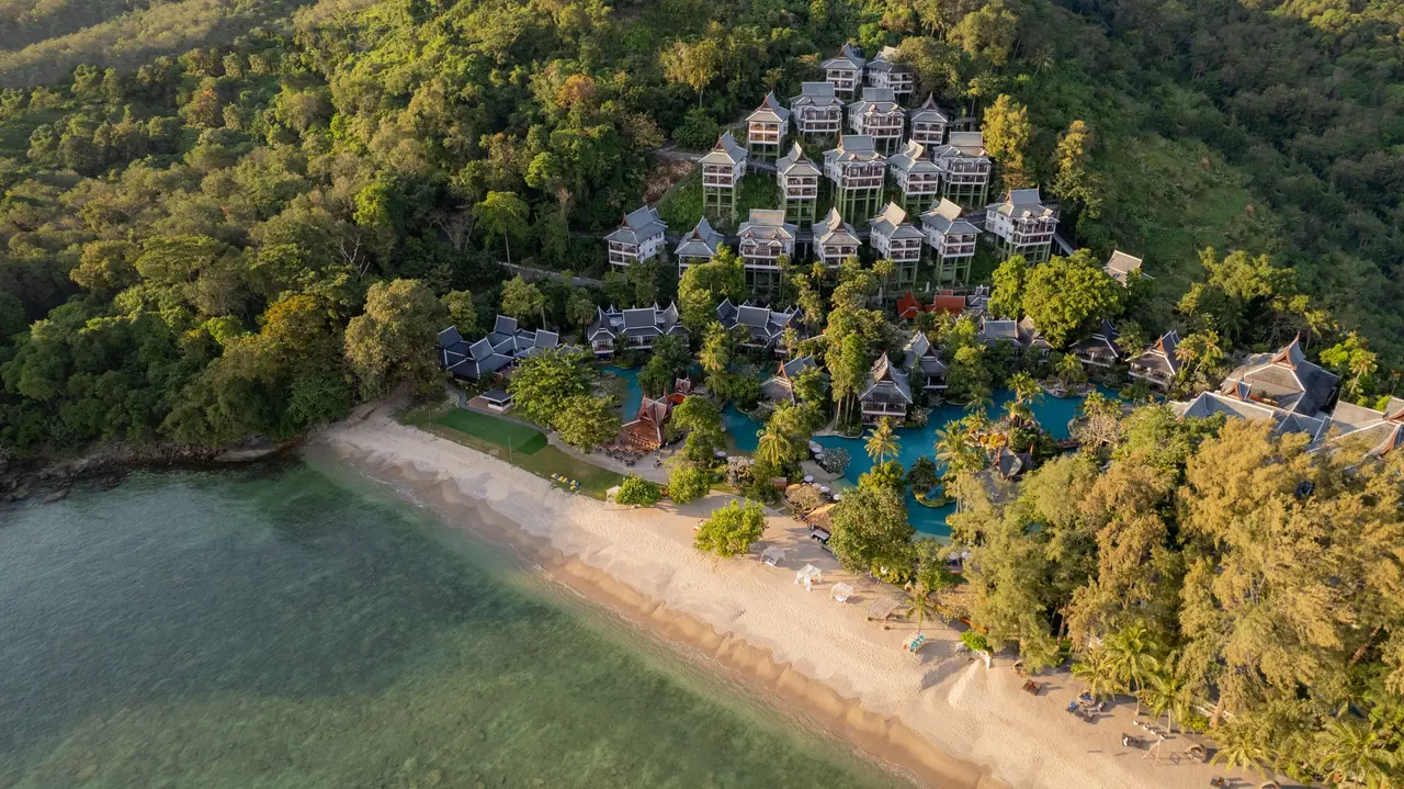 Thavorn Beach Village Resort