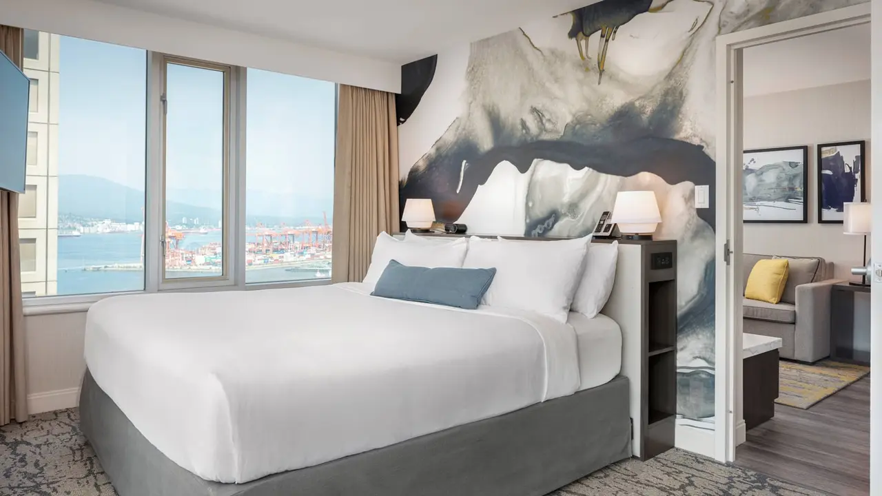 Delta Hotels Vancouver Downtown Suites