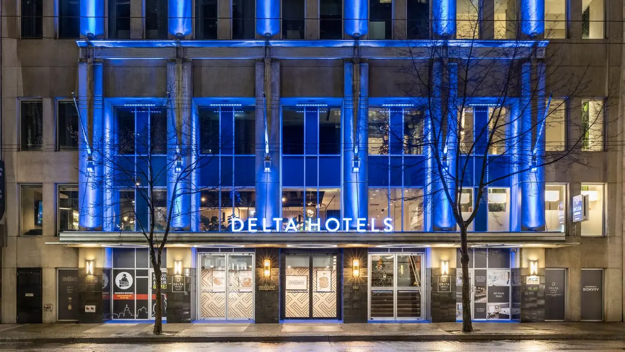 Delta Hotels Vancouver Downtown Suites