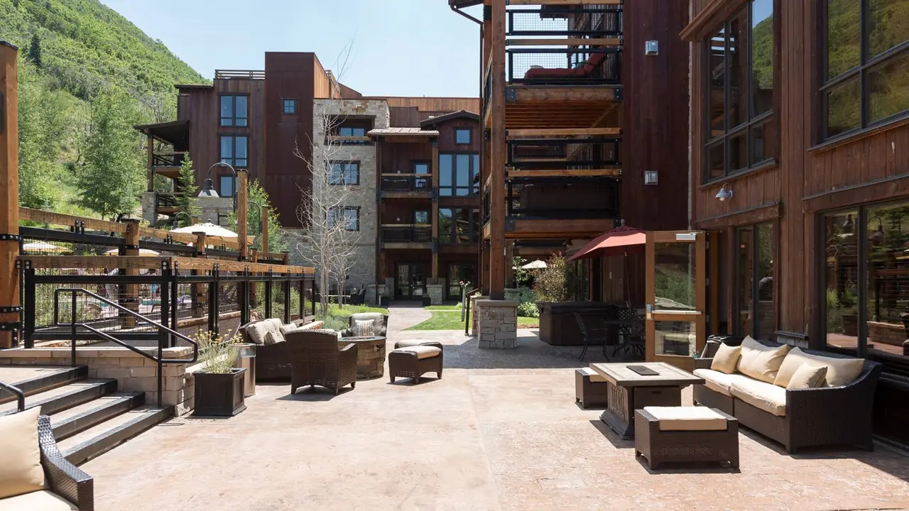 Silver Baron Lodge