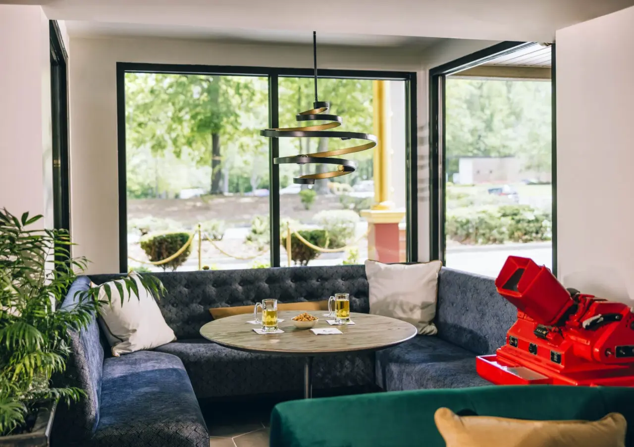 All-Movie Hotel