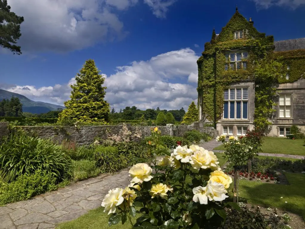 Dromhall Hotel
