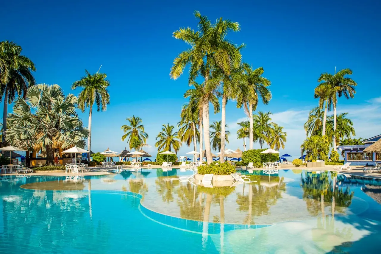 Hotel Zuana Beach Resort, Spa y Centro de Convenciones