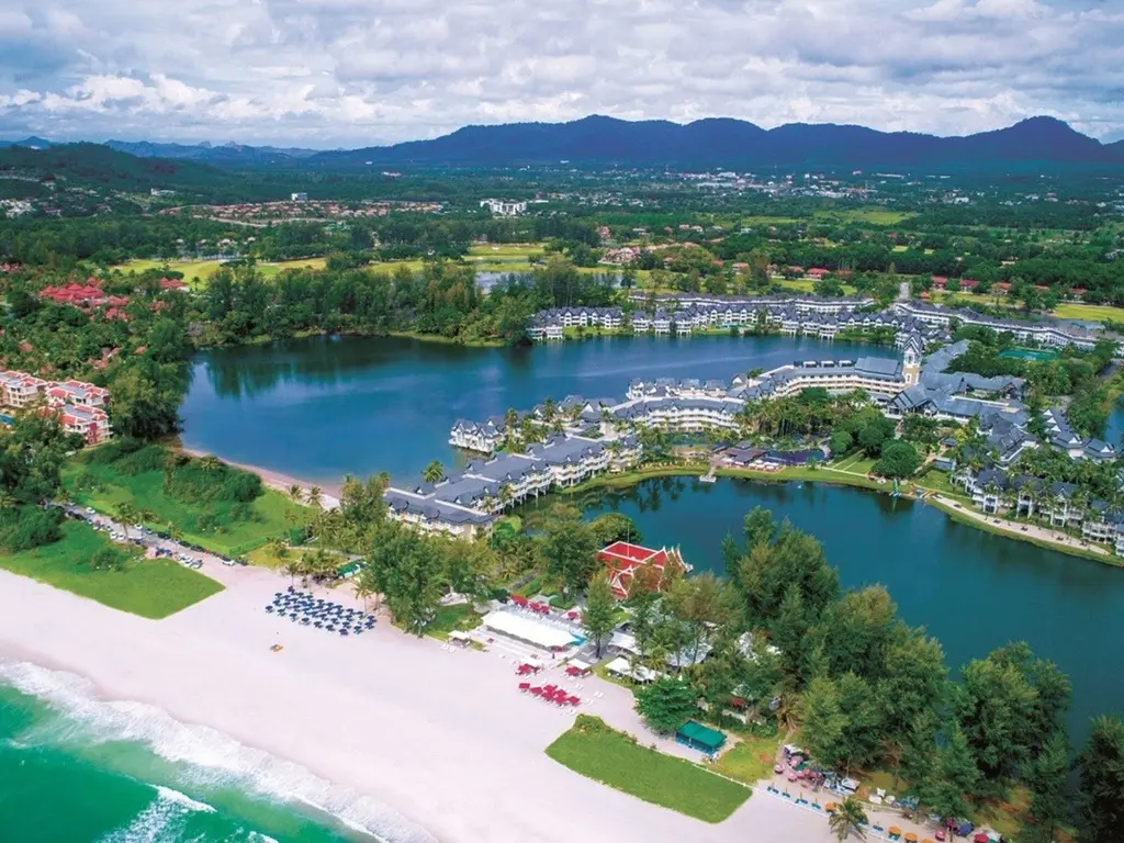 Pullman Phuket Arcadia Naithon Beach
