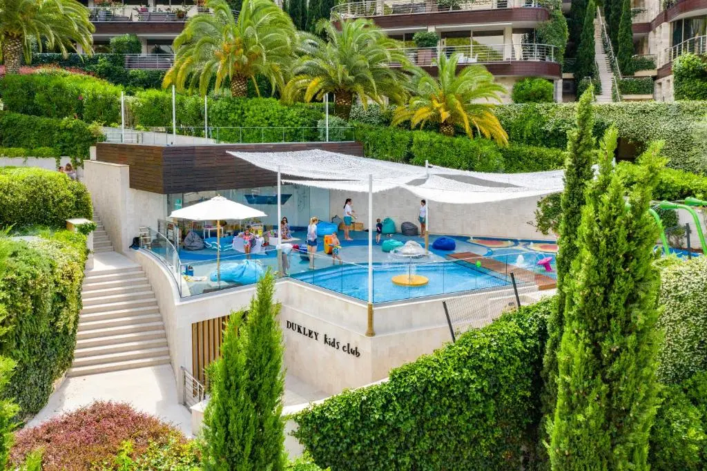 Dukley Hotel & Resort 