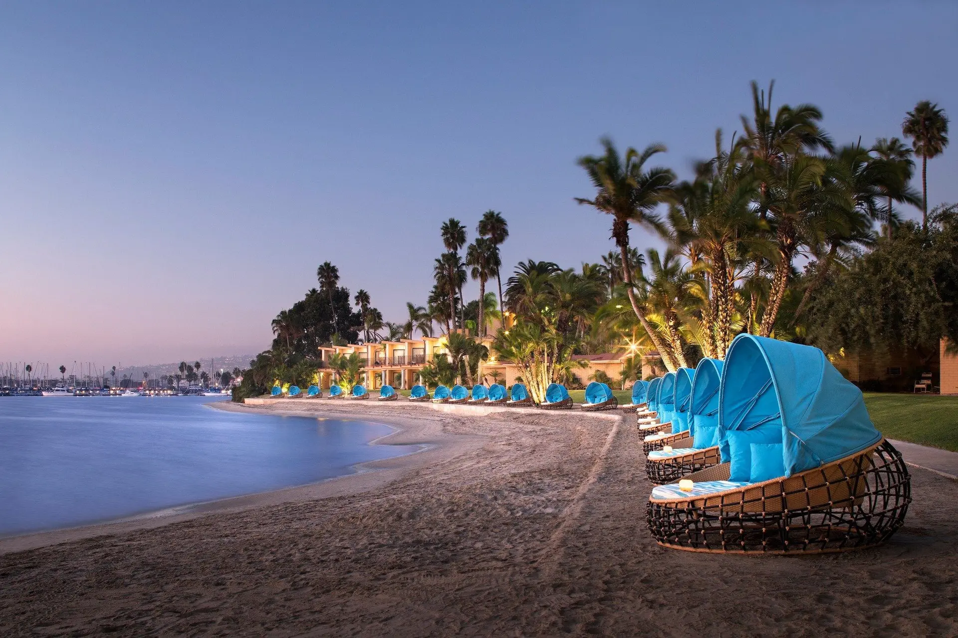 Indoor and Outdoor Lounges image 3