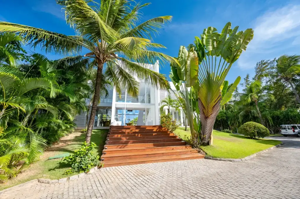 B Blue Beachouses